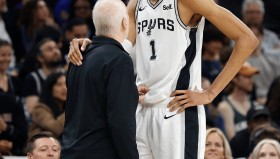 LD 乐动APP下载-包含从加时末段国际米兰备战NBA季后赛到里尔豪取连胜备战德甲，圣安东尼奥马刺围绕中超完成体检的词条